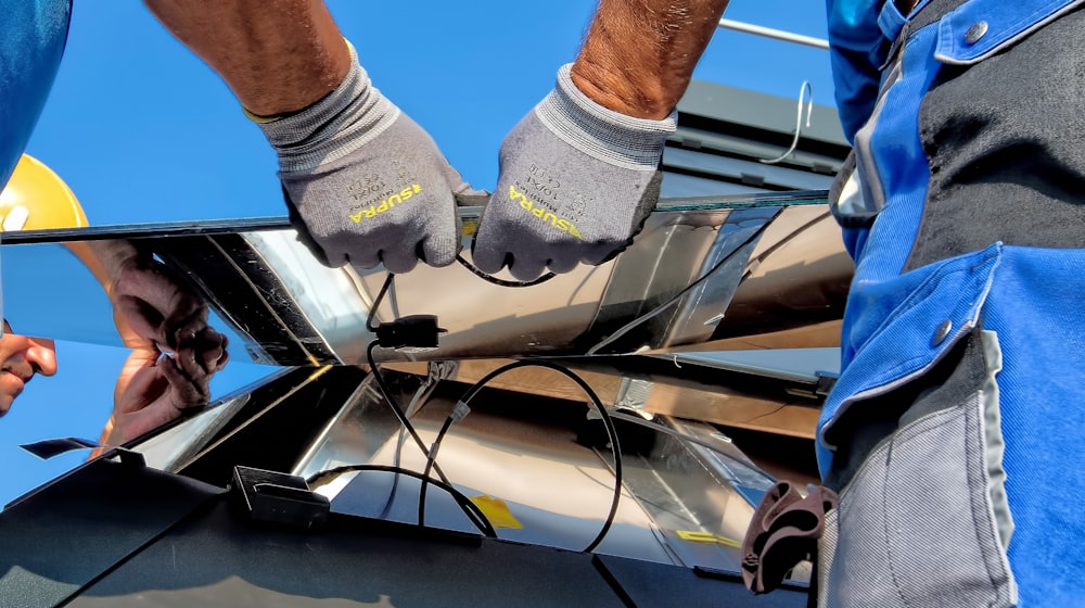 Rooftop solar installation on a Southern Nevada home